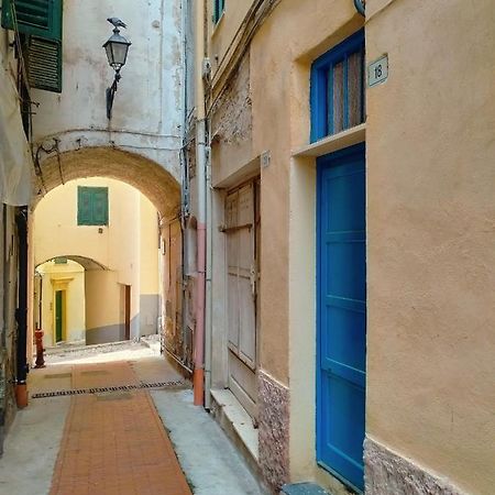 Guest House Vicolo Olivone Sanremo Exterior photo